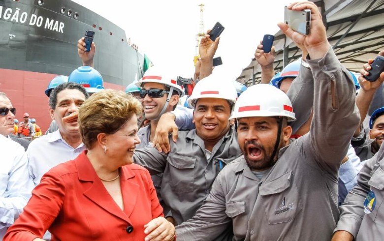 Imagem de “Nada nem ninguém vai destruir a Petrobras”, afirma Dilma 